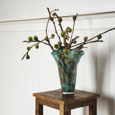 Elevate Spaces with Unique Glass Vase Creations