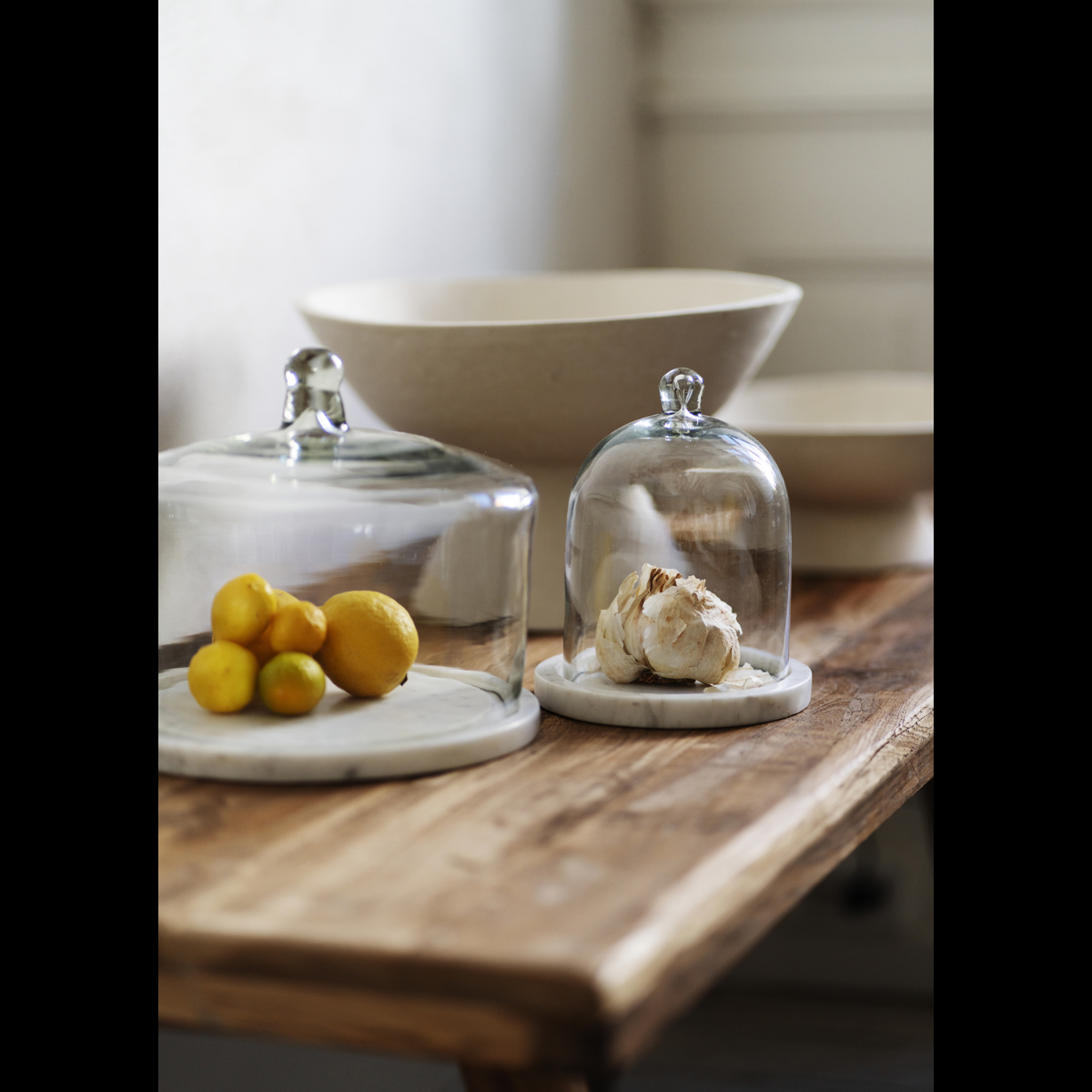 Glass clotch w/ marble