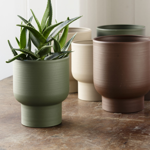 Iron flowerpots