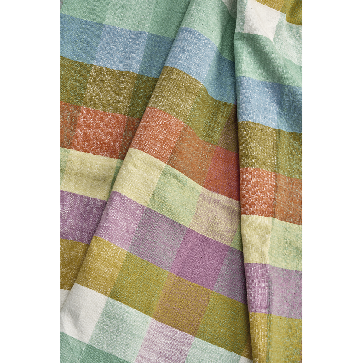 Checked cotton tablecloth