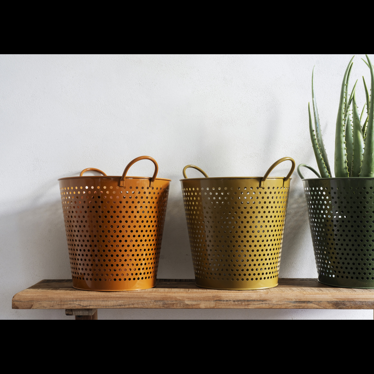 Iron storage buckets Iron storage buckets