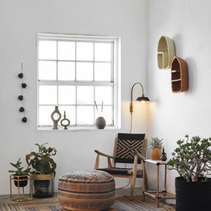 Hanging terracotta vases