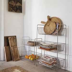 Wooden tray w/ handle