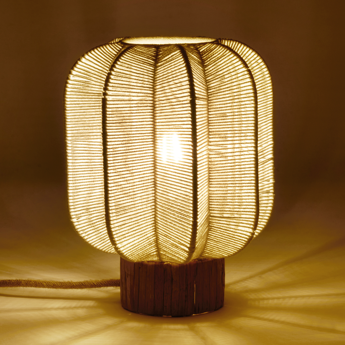Cotton rope table lamp