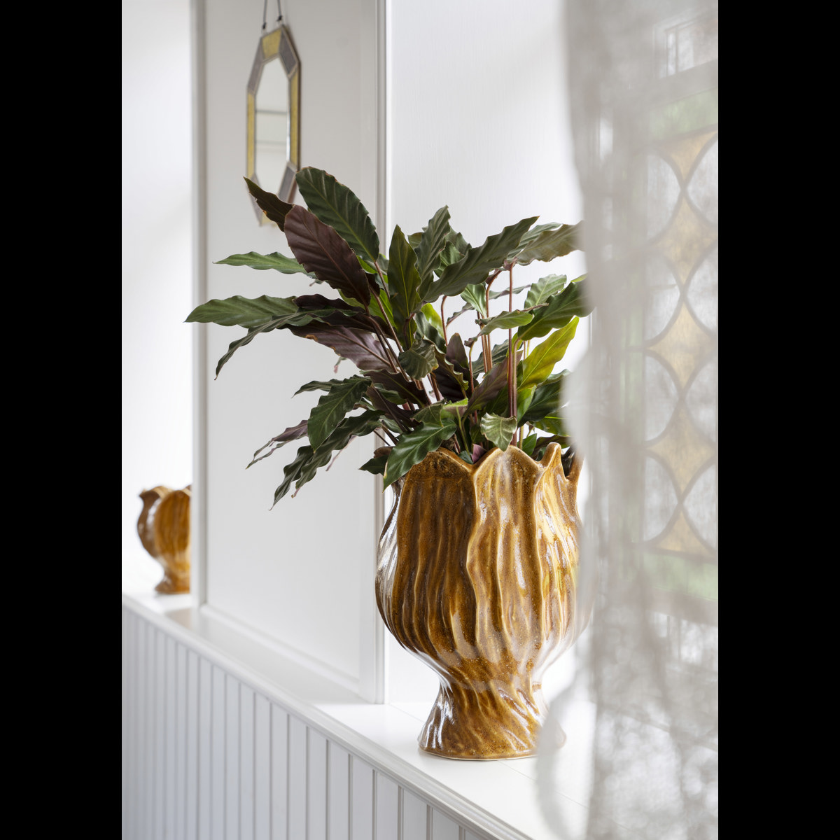 Stoneware flowerpot