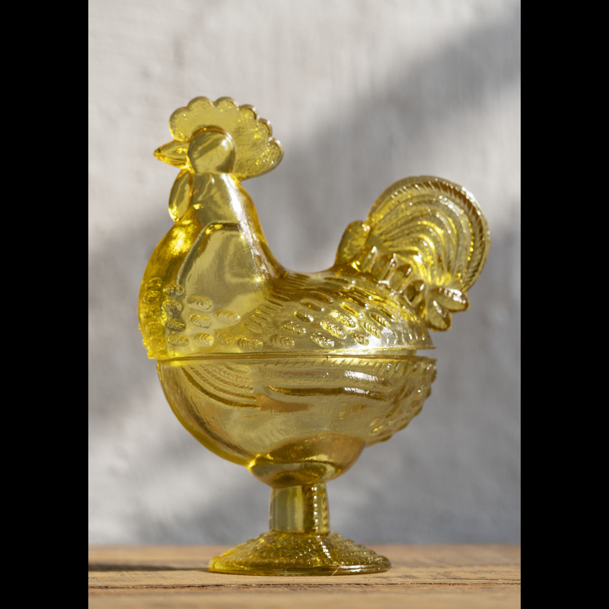 Glass hen bowl