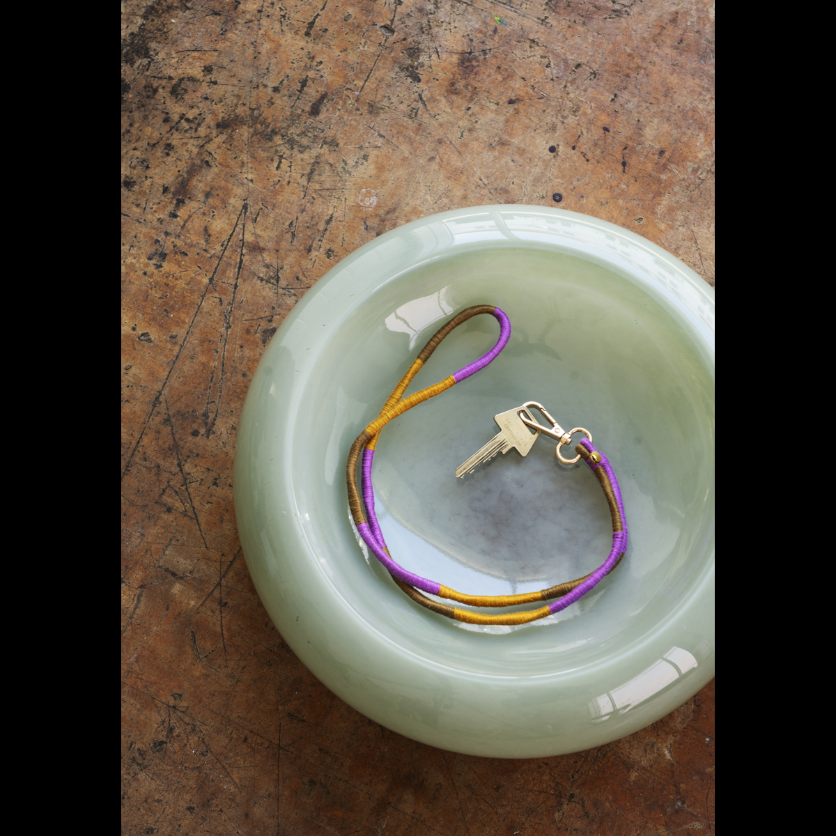 Glass bowl