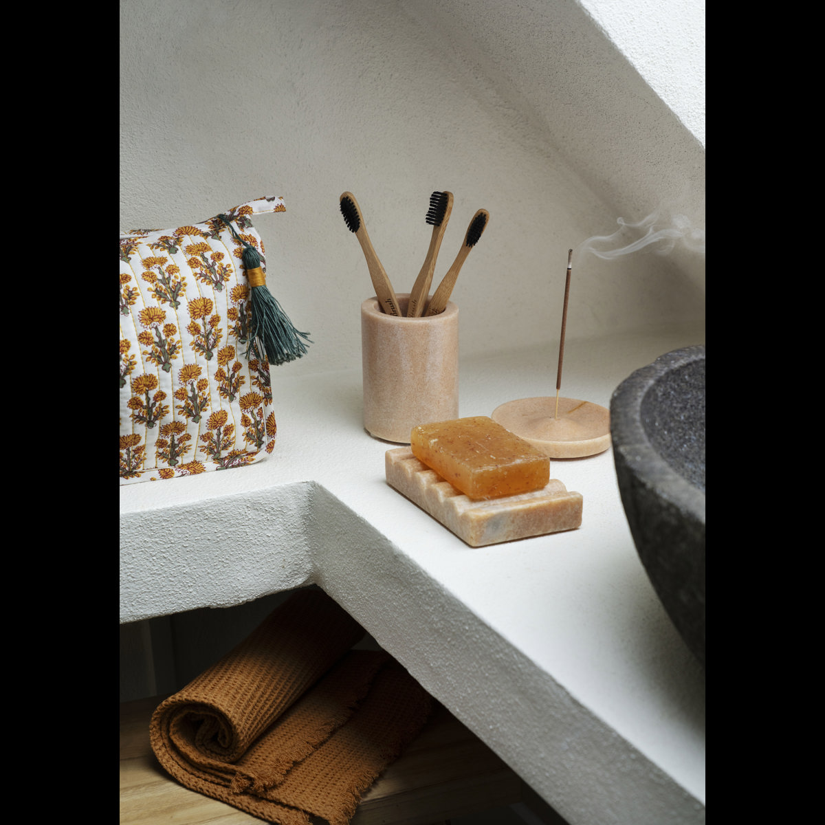 Round marble incense holder
