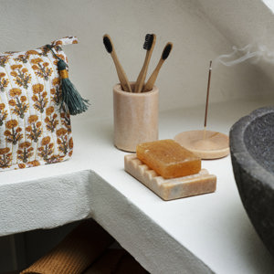 Marble soap dish