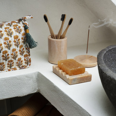 Wholesale Home Decor Displays for Small Windows