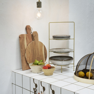 Round wooden chopping board