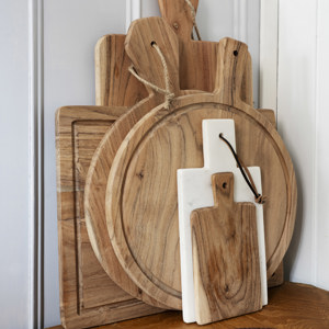 Round chopping board w/ juiceline