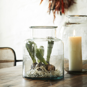 Glass vase