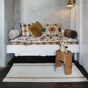 Tufted cotton runner