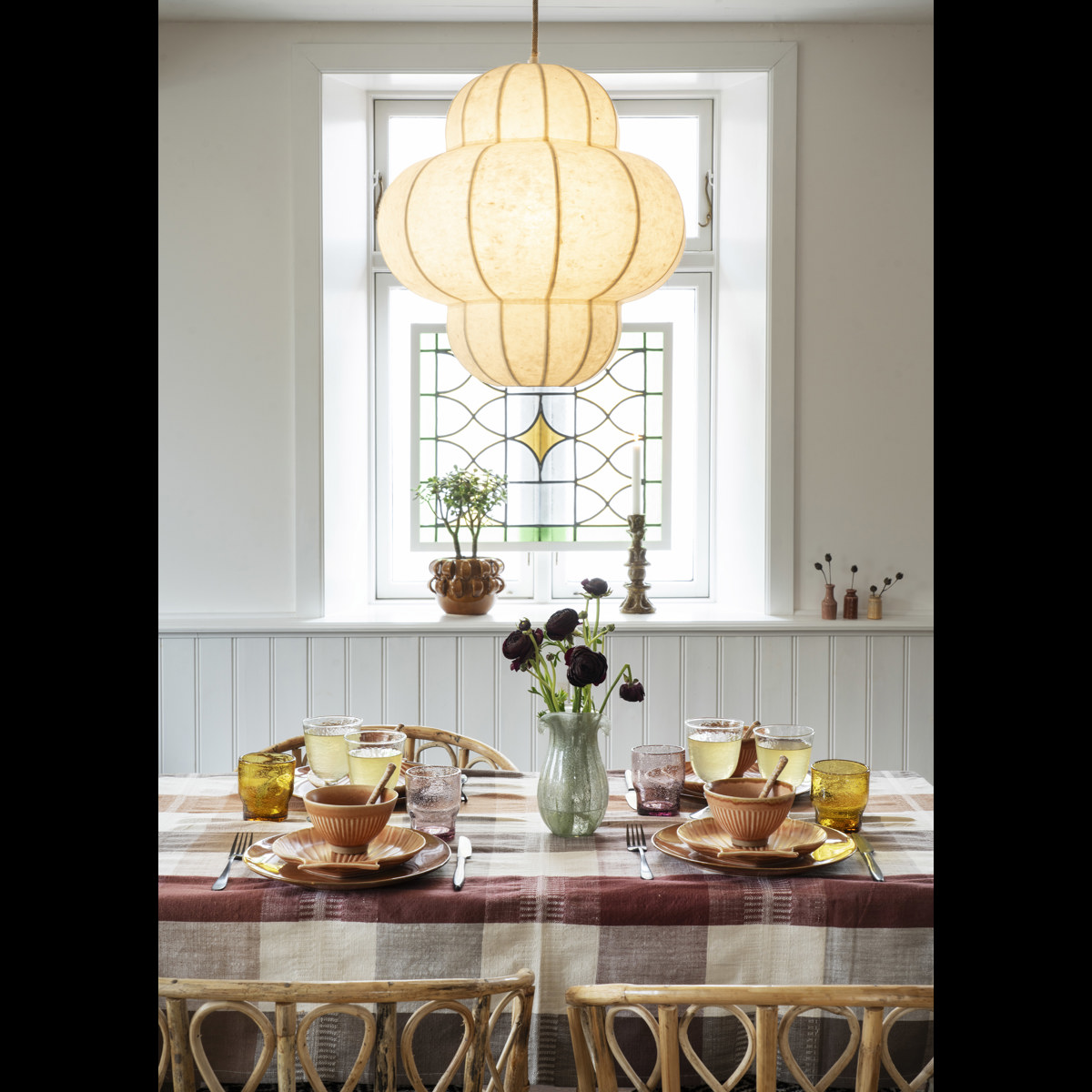 Paper ceiling lamp