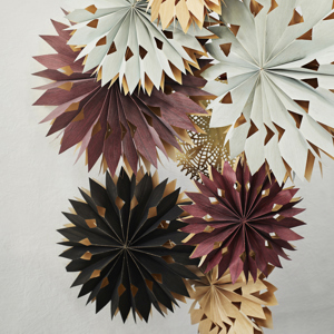 Veneer paper star w/ lights