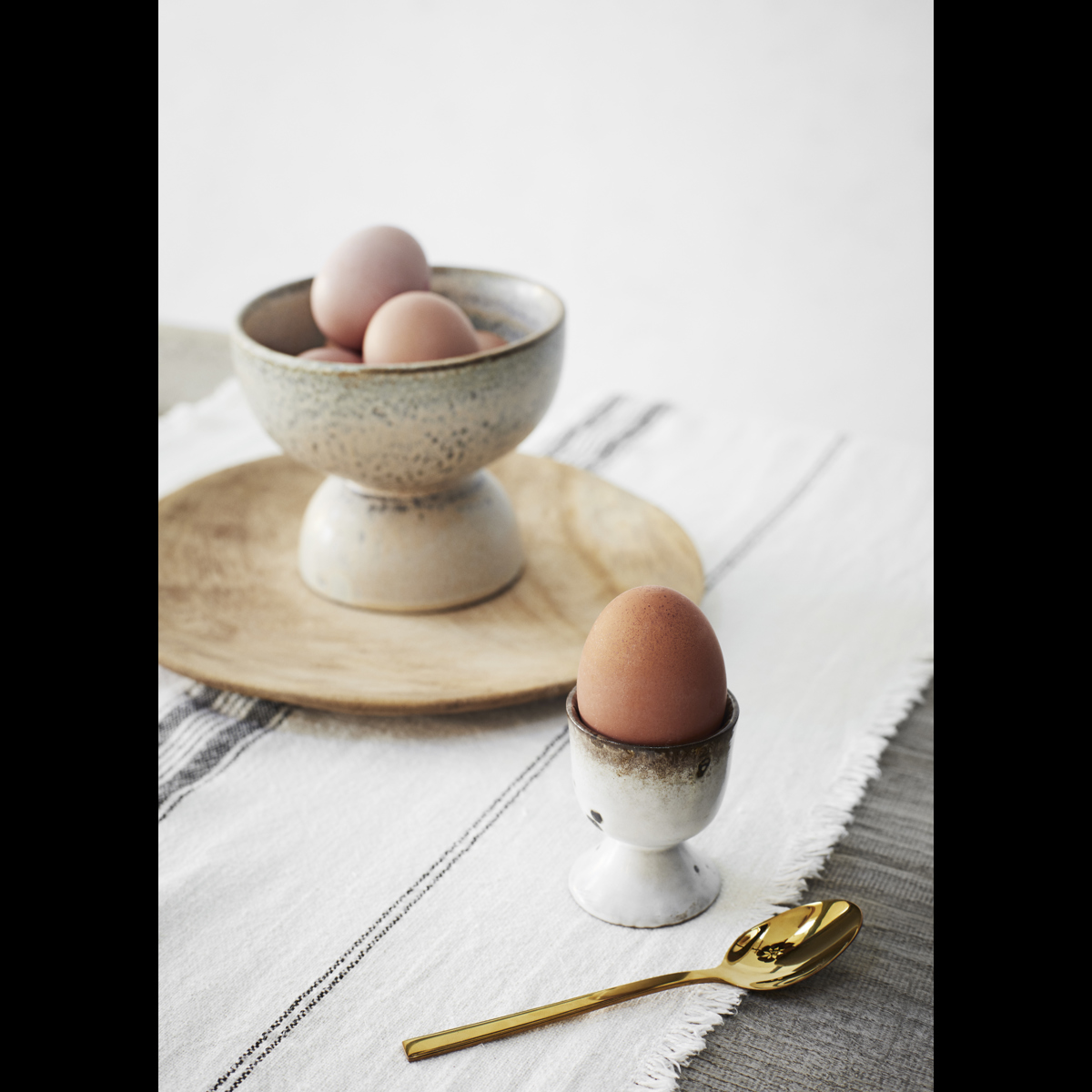 Stoneware egg cup