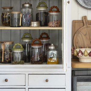 Glass jar w/ steel lid