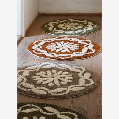 Revitalise Your Bathroom with a Classic Cotton Bath Mat