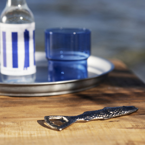Aluminium fish bottle opener