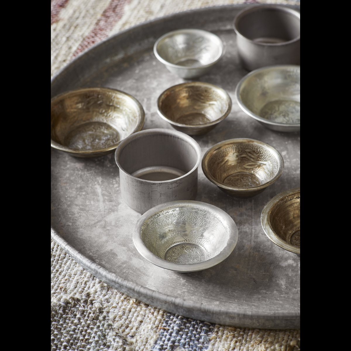 Hammered aluminum bowls