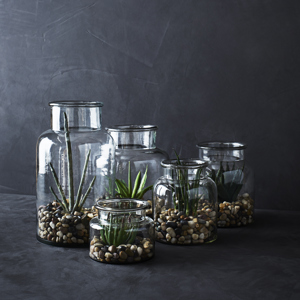 Glass vase