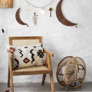 Hanging iron leaf