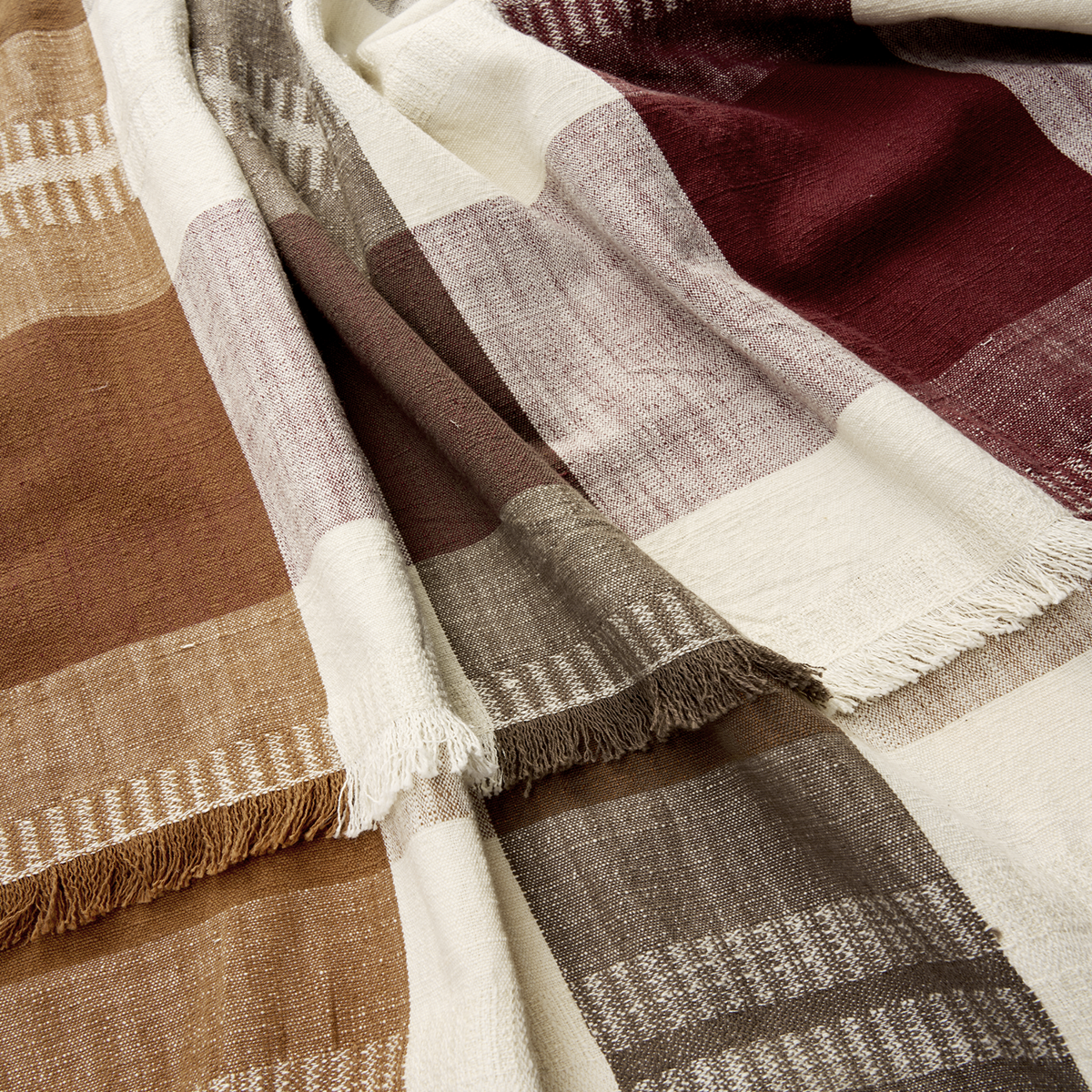 Checked cotton table cloth