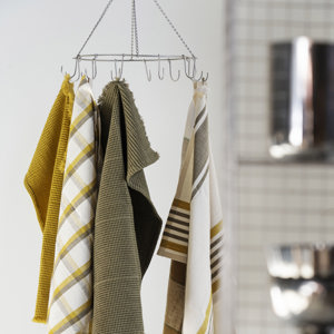 Iron hook hanger