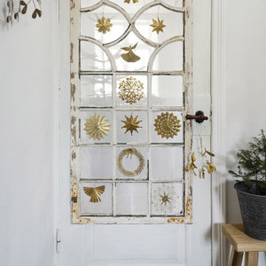 Hanging iron ornaments