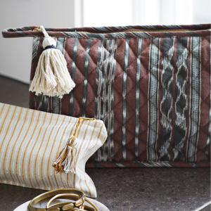 Quilted ikat washbag w/ tassel