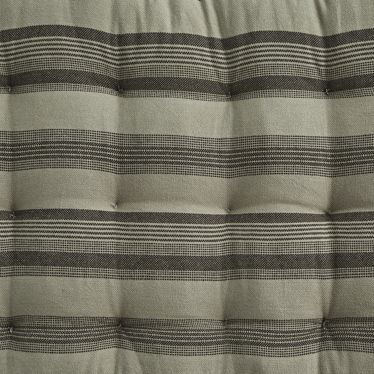 Striped cotton mattress w/ fringes