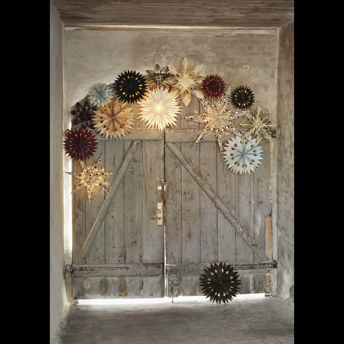 Hanging paper light star Hanging paper light star