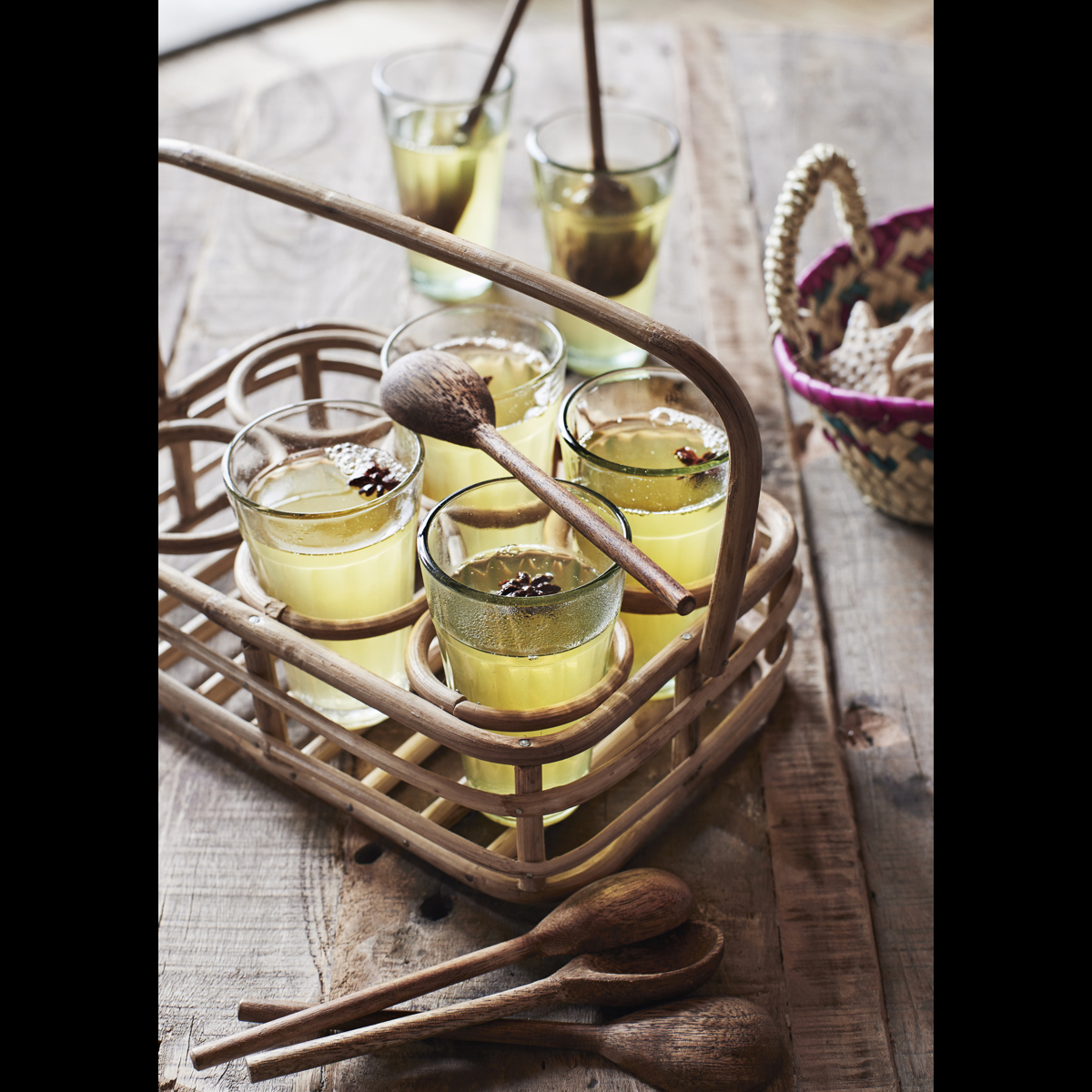 Bamboo drinking glass holder