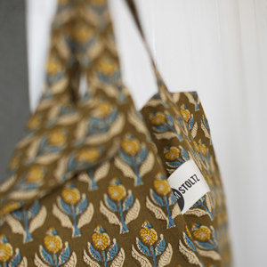 Printed tote bag