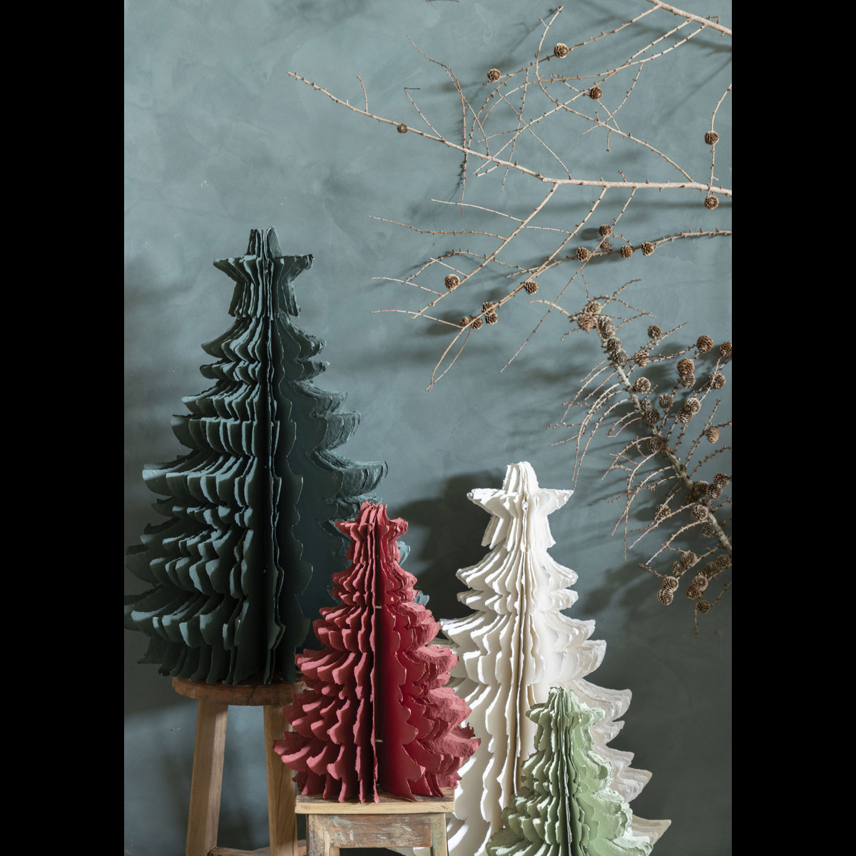 Standing paper tree