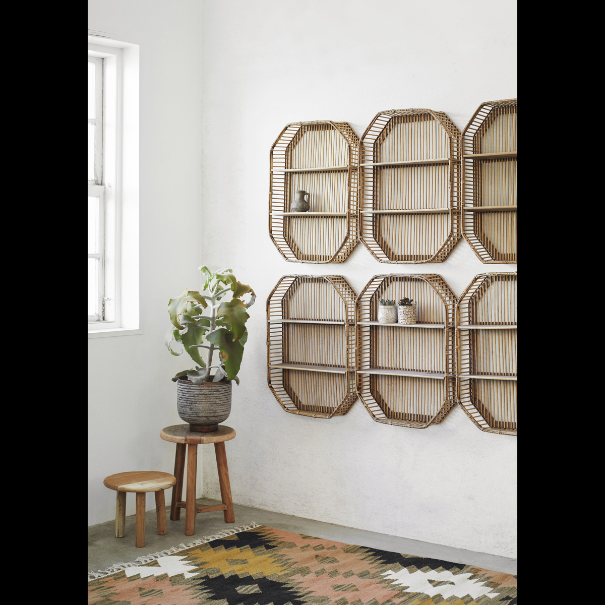 Rectangular bamboo shelf