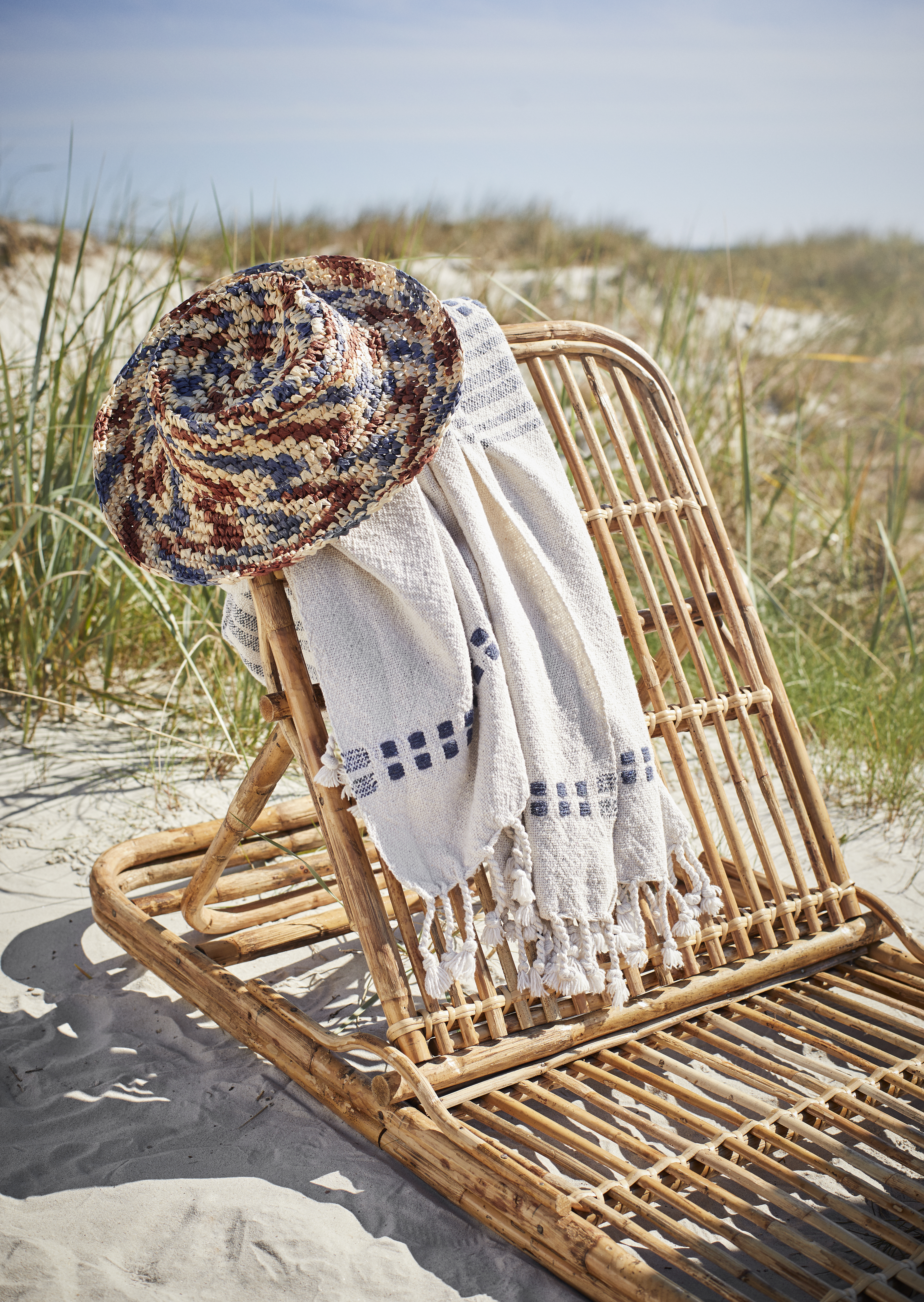 Foldable bamboo beach chair