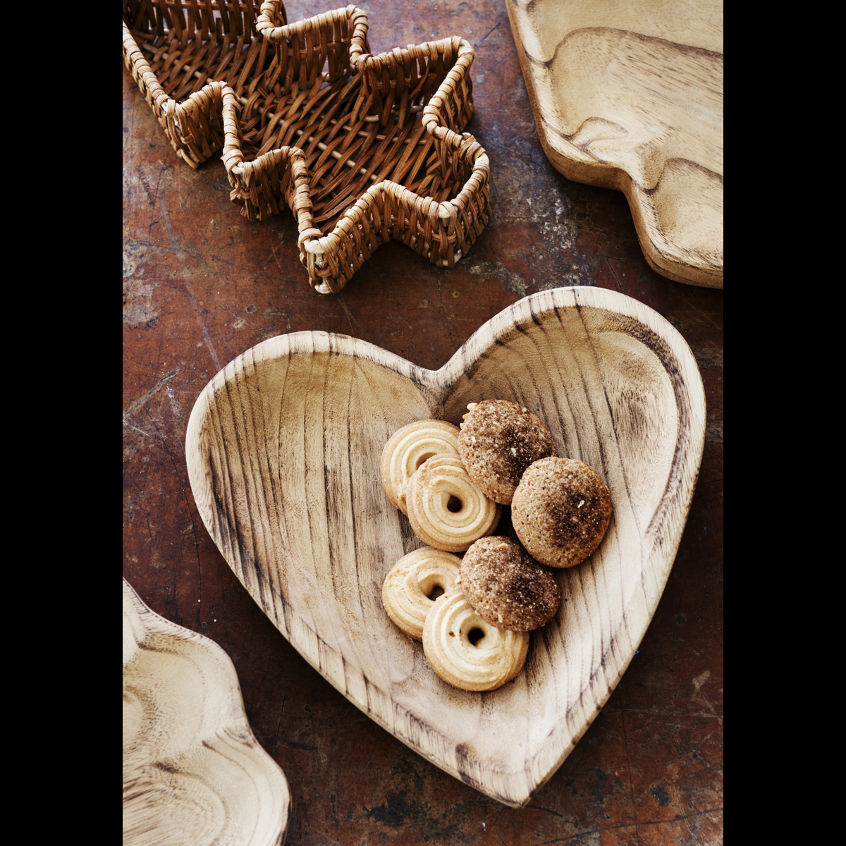 Wooden heart tray