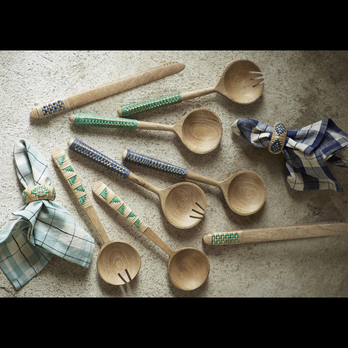 Wooden salad set w/ cane