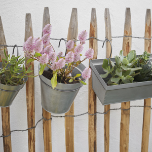 Hanging iron planter