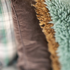 Velvet cushion cover