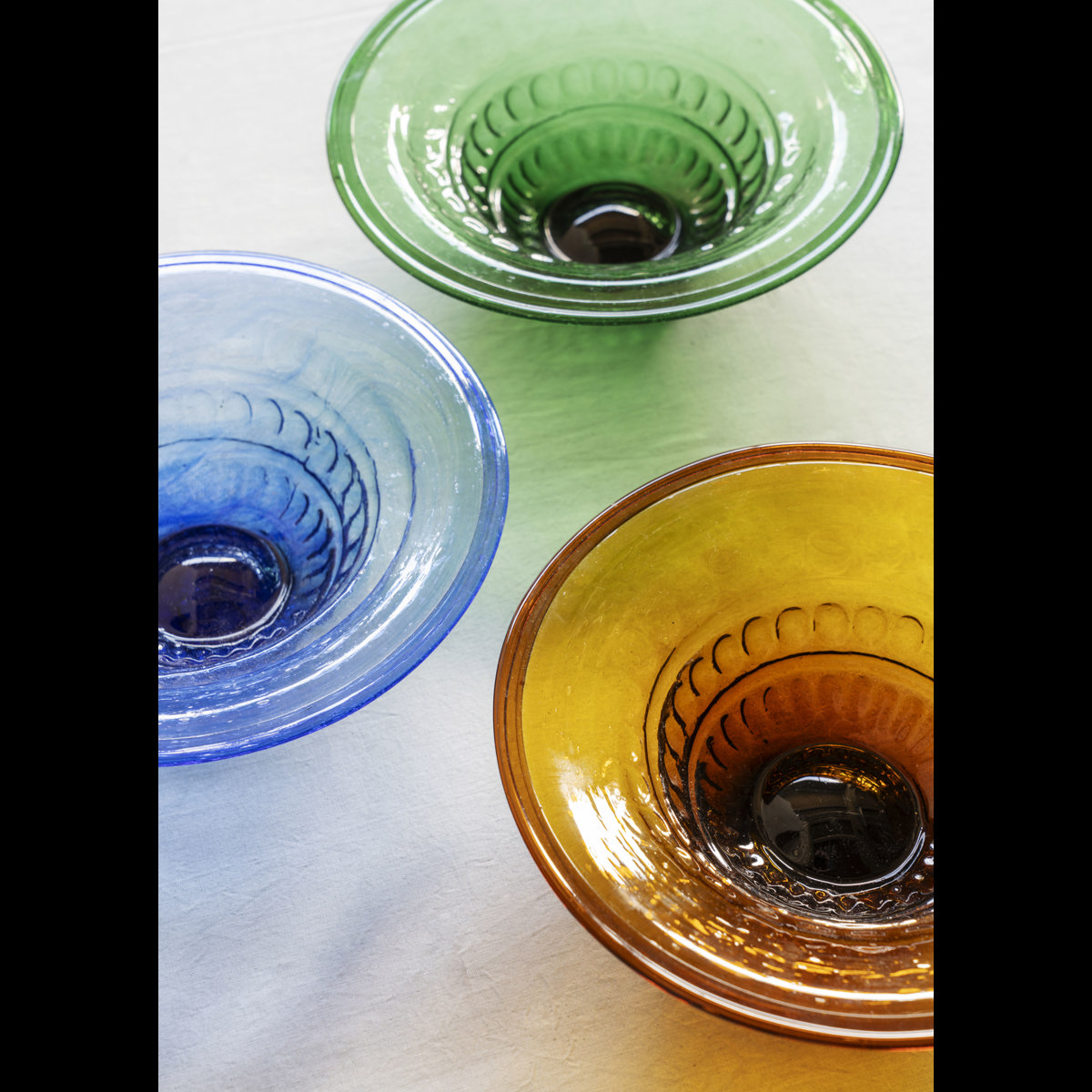 Recycled glass tray