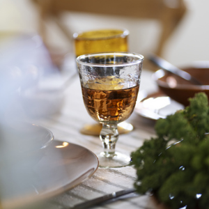 Wine glass w/ cutting