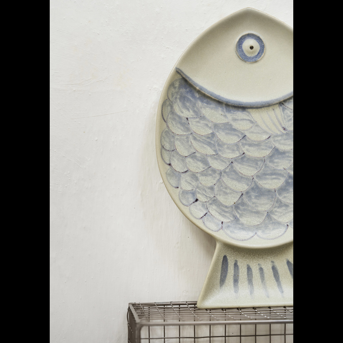 Stoneware fish tray