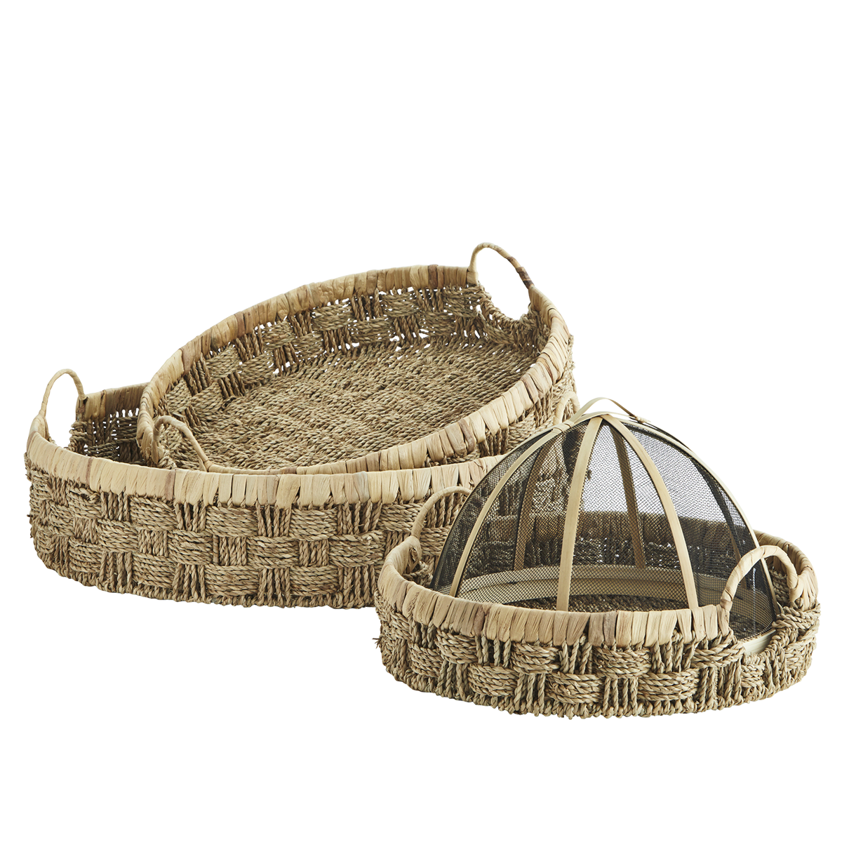 Round seagrass trays