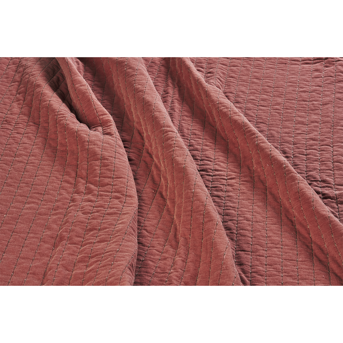 Quilted cotton bed cover