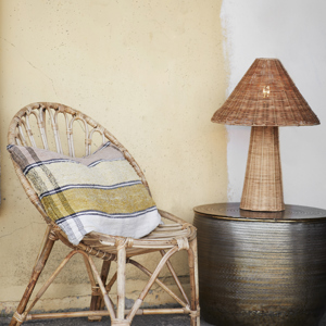 Rattan table lamp