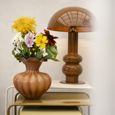 How to Merchandise Handmade Lamps in Small Home Decor Shops