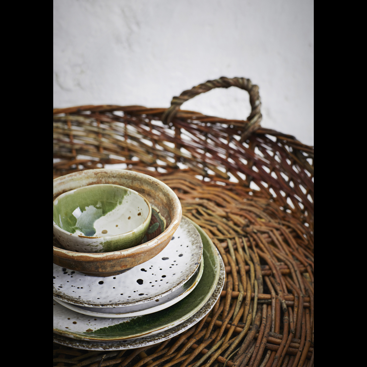 Willow tray w/ handles